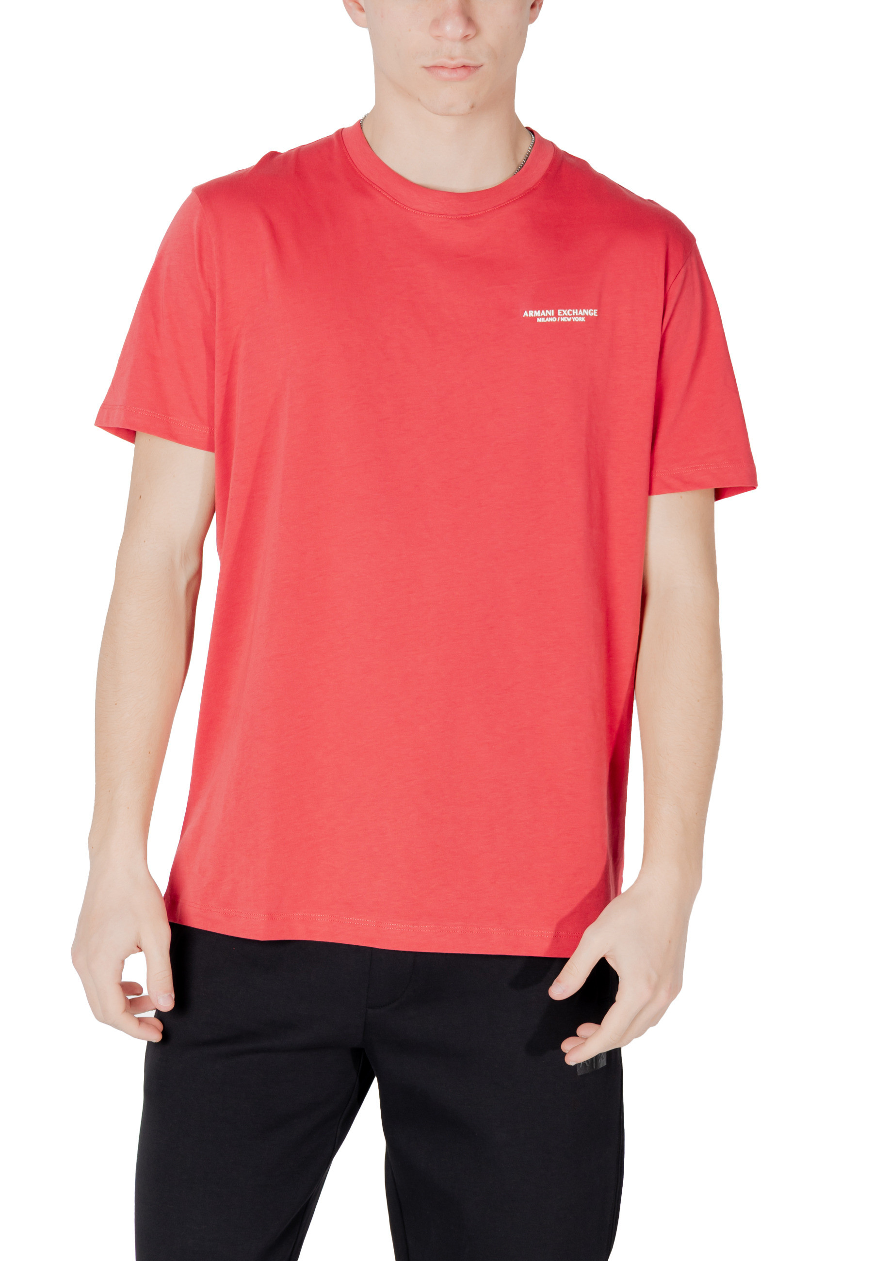 

Футболки Armani Exchange, красный