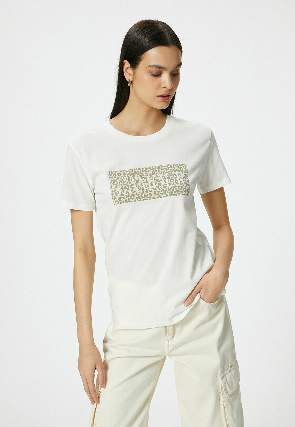 

Футболка с принтом CREW NECK SHORT SLEEVE LEOPAR Koton, белый