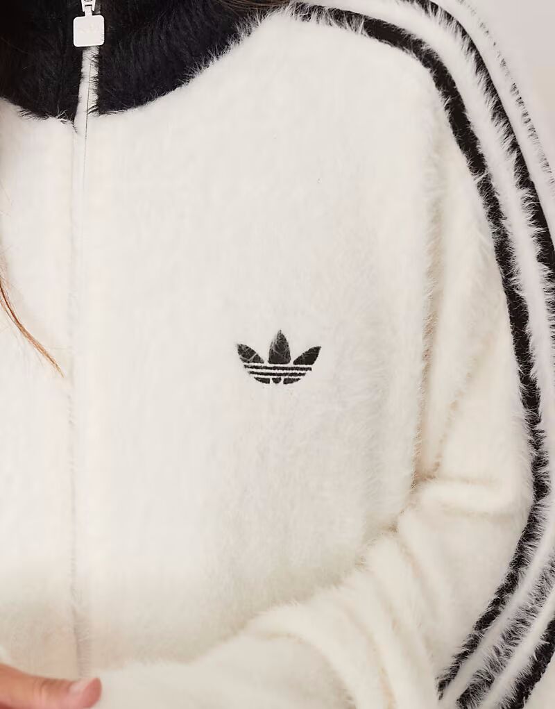 Классический пушистый спортивный топ в бежево-черном цвете Adidas Originals — фото 4