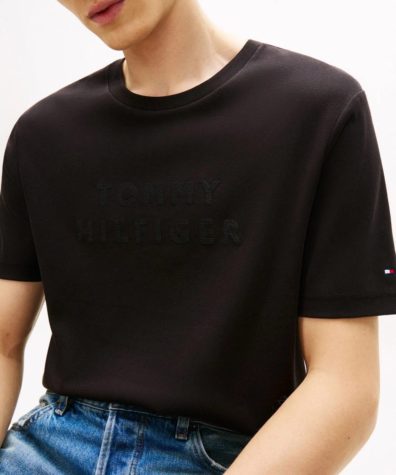 Мужская футболка Tommy Hilfiger из хлопка с логотипом тёмно-синего цвета — фото 2
