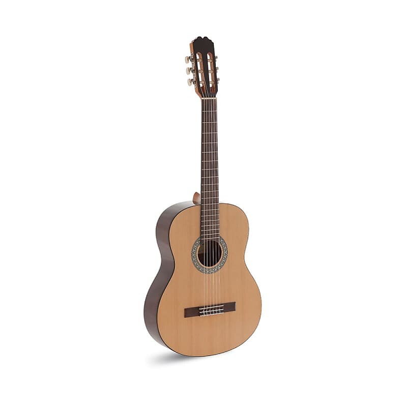 

Акустическая гитара Admira Beginner Series Sara Classical Guitar with Oregon Pine Top
