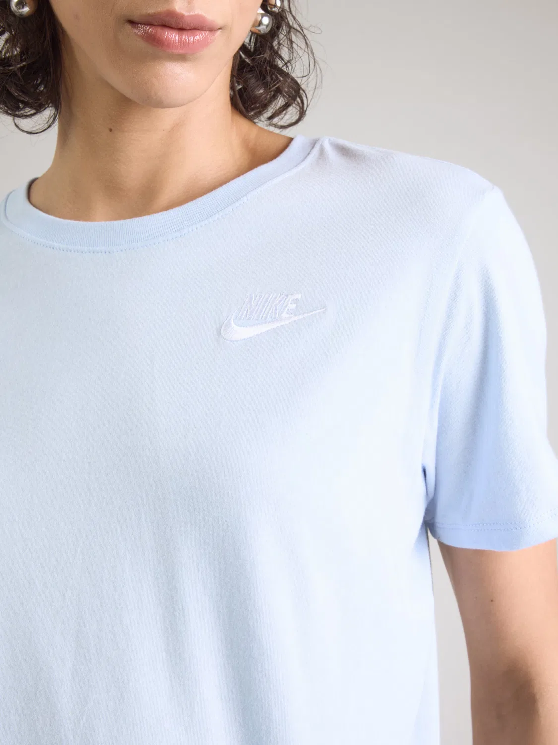 Футболка 'Club Essential' Nike Sportswear, Pastel Blue — фото 2