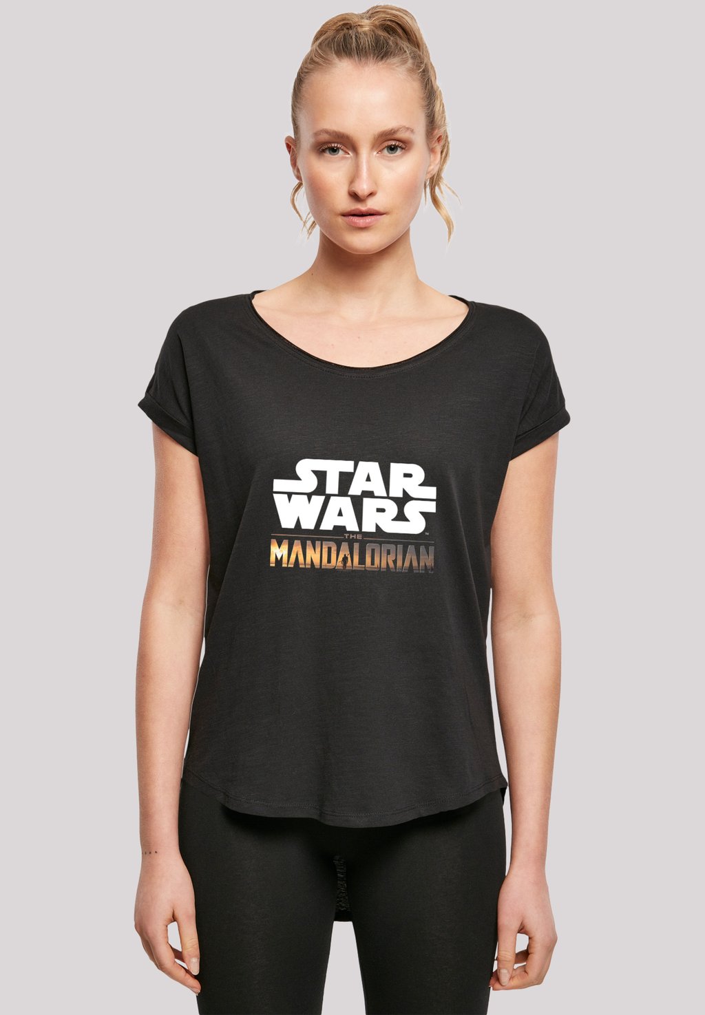 

Футболка с принтом LONG CUT STAR WARS THE MANDALORIAN LOGO F4NT4STIC, черный