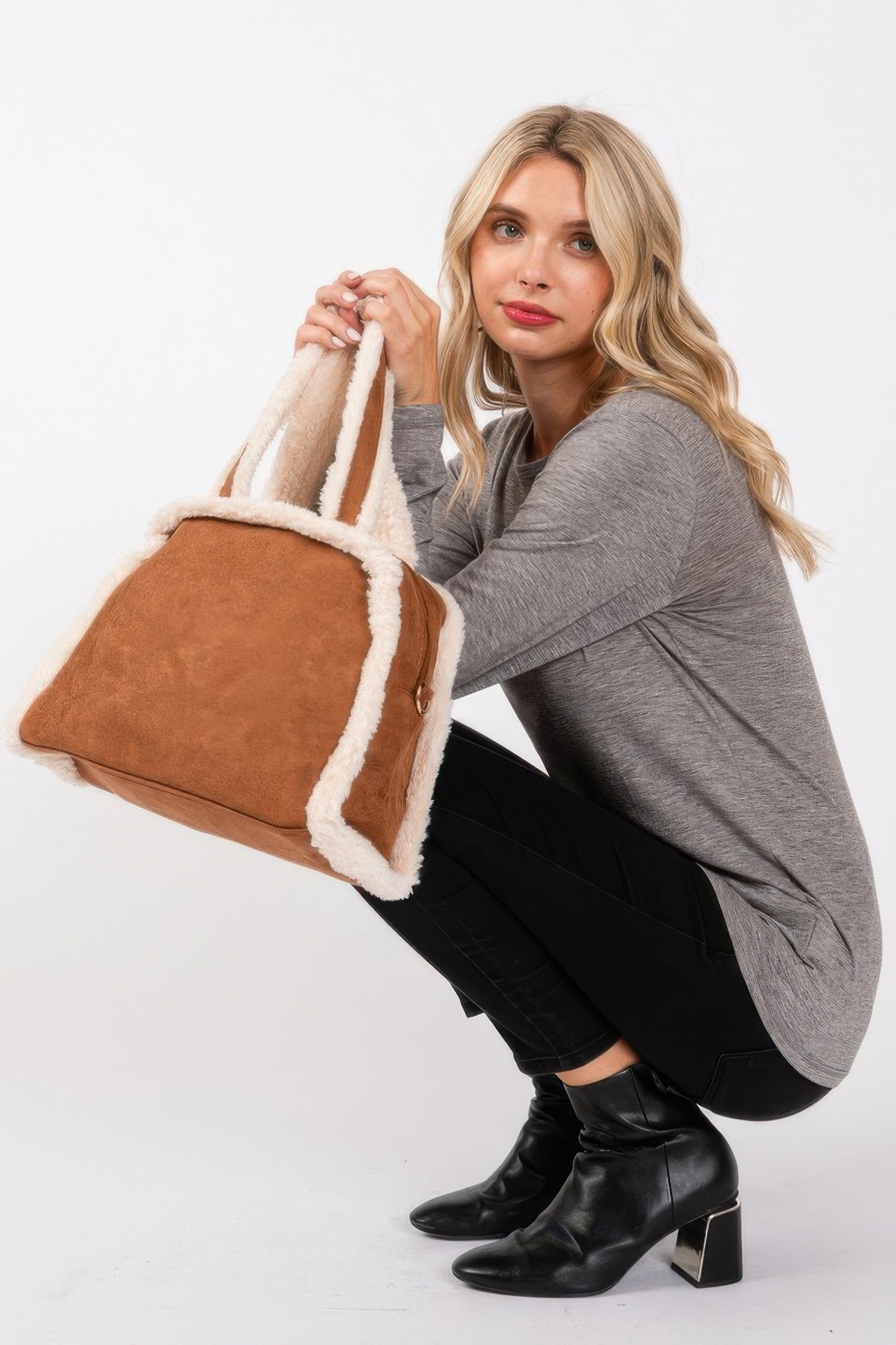 

Сумка-тоут и кроссбоди с отделкой из флиса FASHNZFAB, коричневый