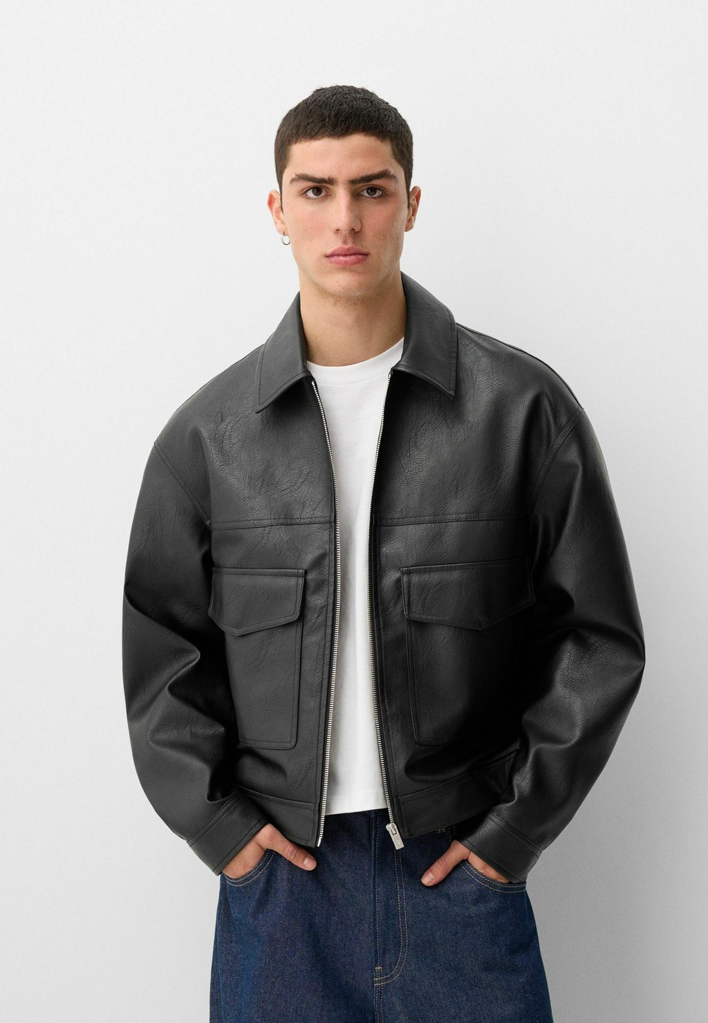 

Куртка из искусственной кожи Bershka, черный