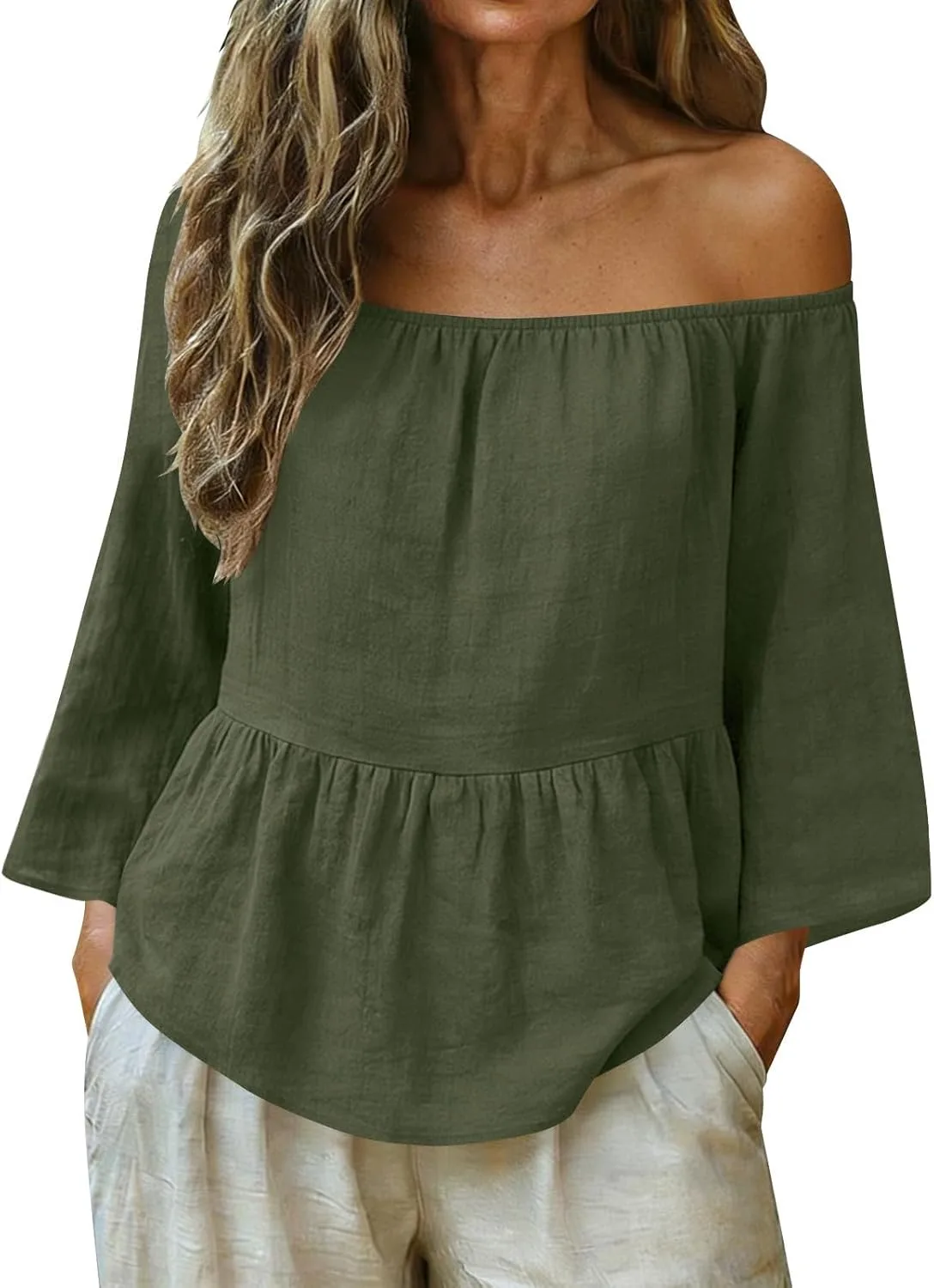 

Женская летняя блузка с 3/4 рукавом и присборенным вырезом