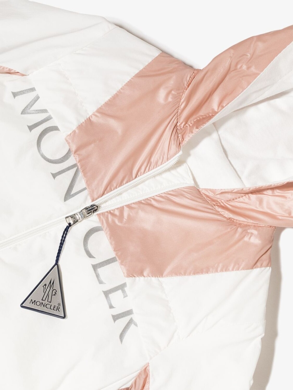 Moncler Enfant непромокаемая куртка с капюшоном и логотипом, белый — фото 3