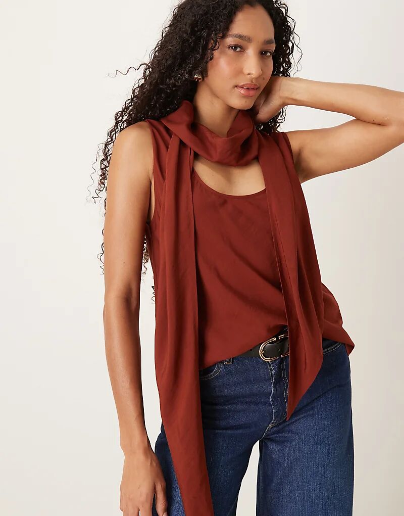 

Топ без рукавов с вырезом Mango цвета ржавчины