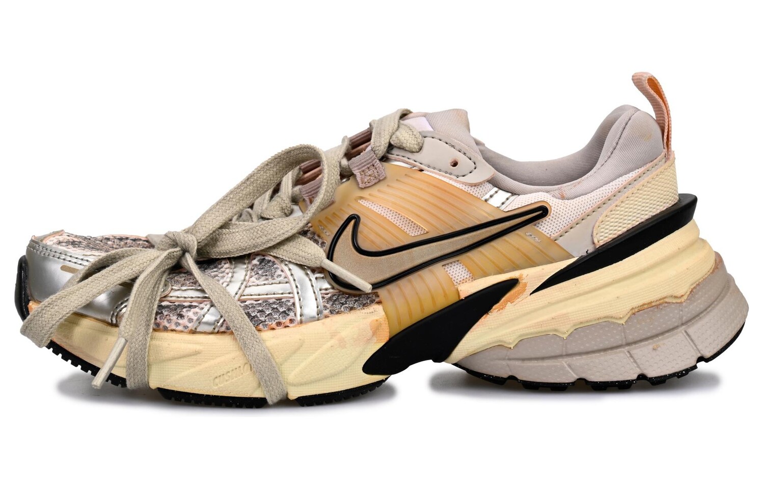 

Кроссовки для бега V2K Run женские с низким верхом, цвет: старый желтый Nike