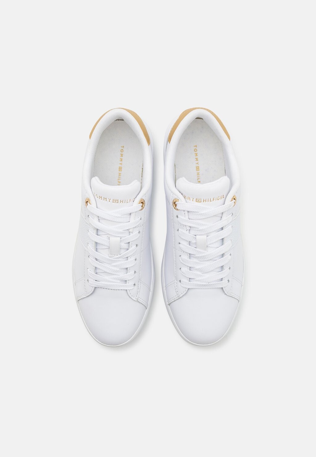 

Низкие кроссовки CHIC PANEL COURT Tommy Hilfiger, белый