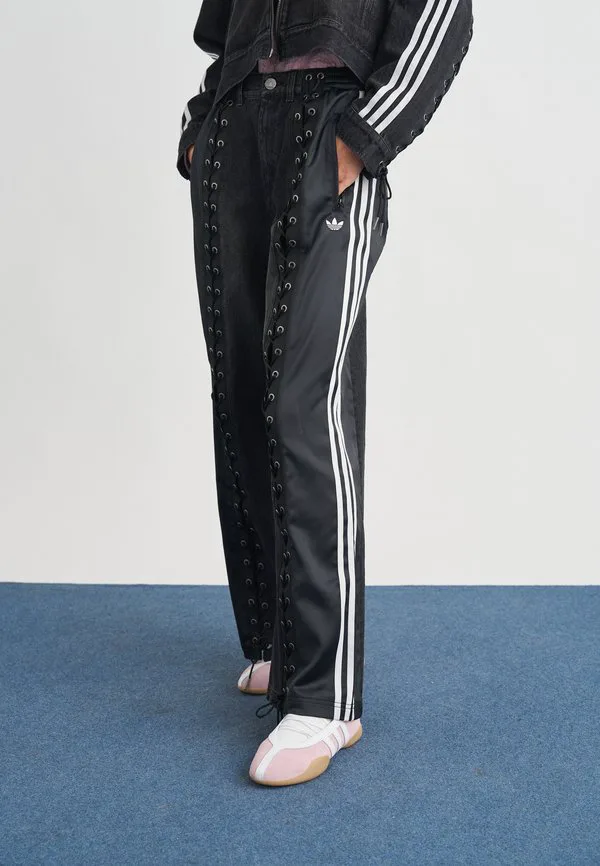 Джинсы свободного кроя Adidas Originals, Black