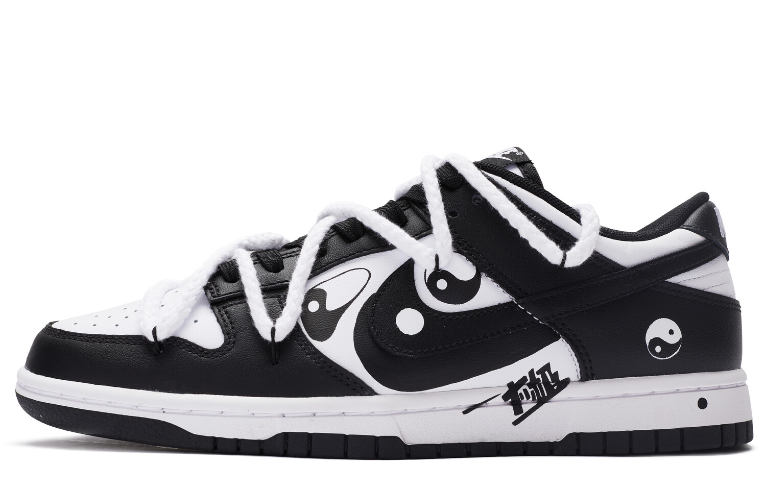 

Кроссовки Nike Dunk Skateboard Shoes Men Low-Top Black White