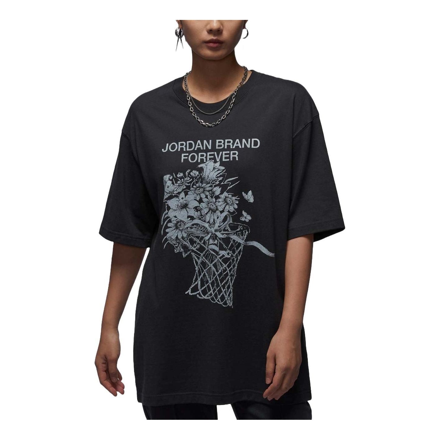 

Футболка (WMNS) Air Jordan Oversized Graphic T-Shirt Asia Sizing 'Off Noir'