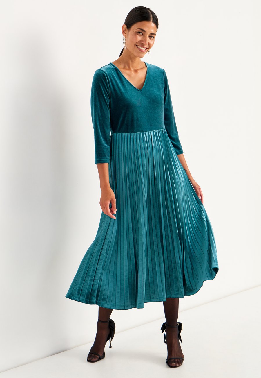 

Платье Cellbes of Sweden Day dress, Petrol-Green/Dark Green
