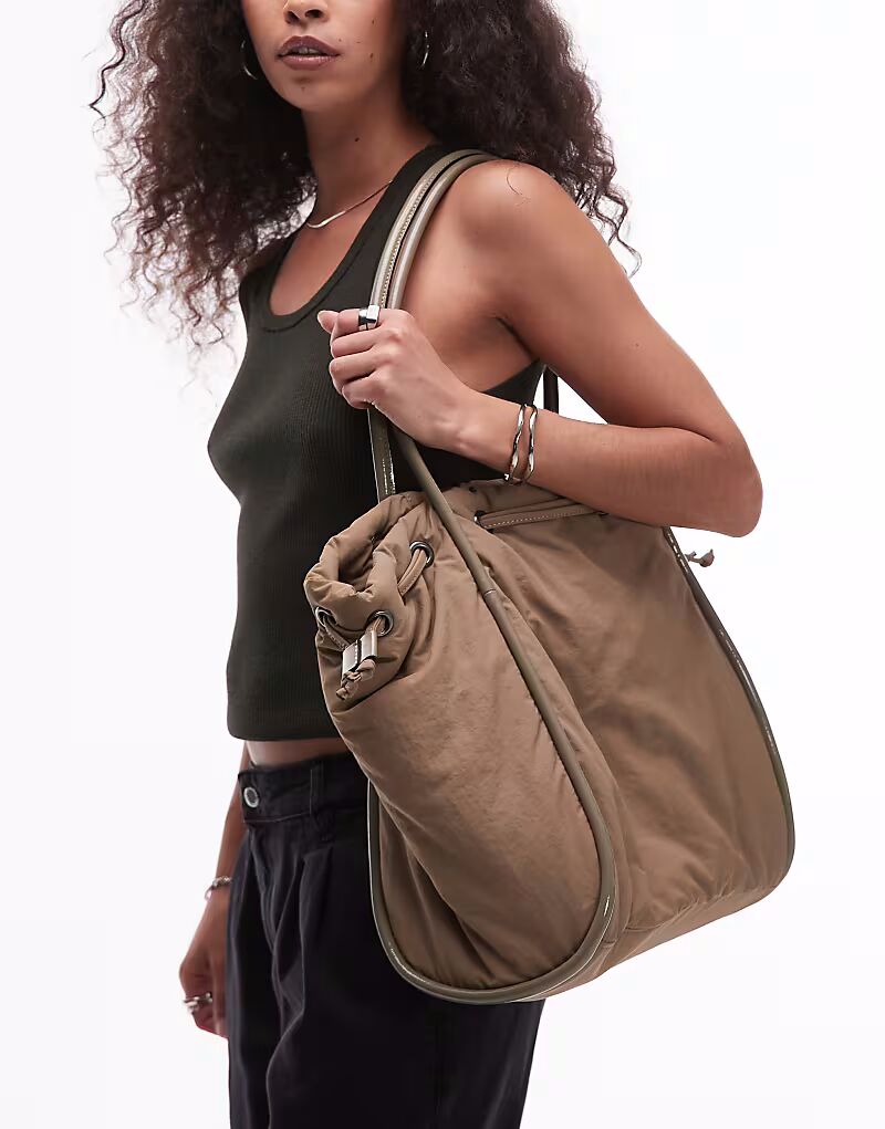 

Сумка Topshop Selina из нейлона с рюшами и кантом цвета хаки