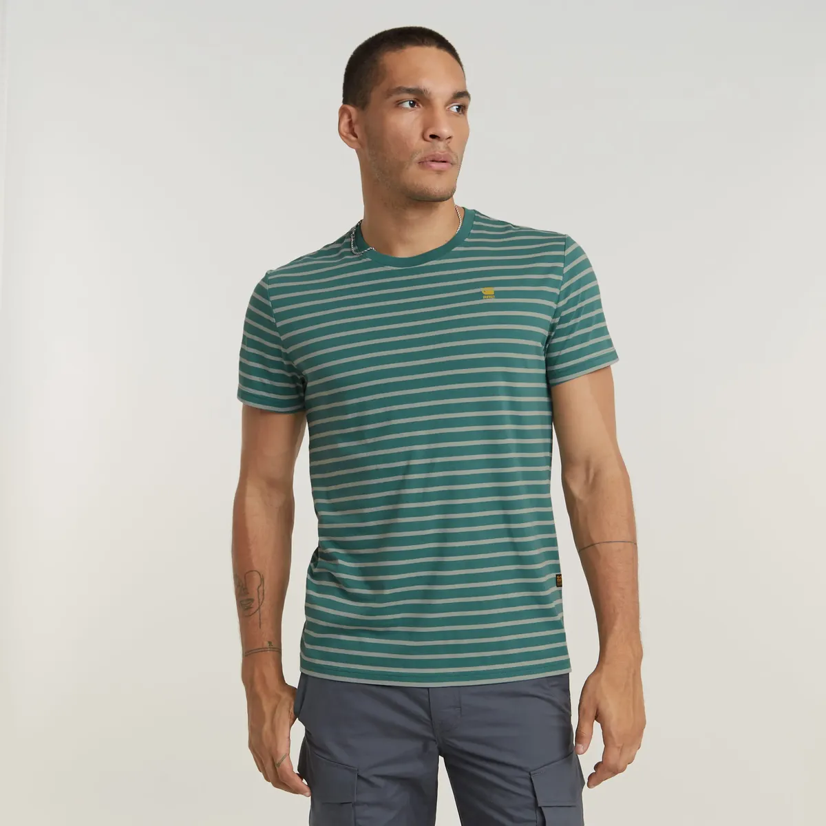 

Футболка G-Star RAW "Stripe r t", цвет Wrought Iron/Blue Spruce
