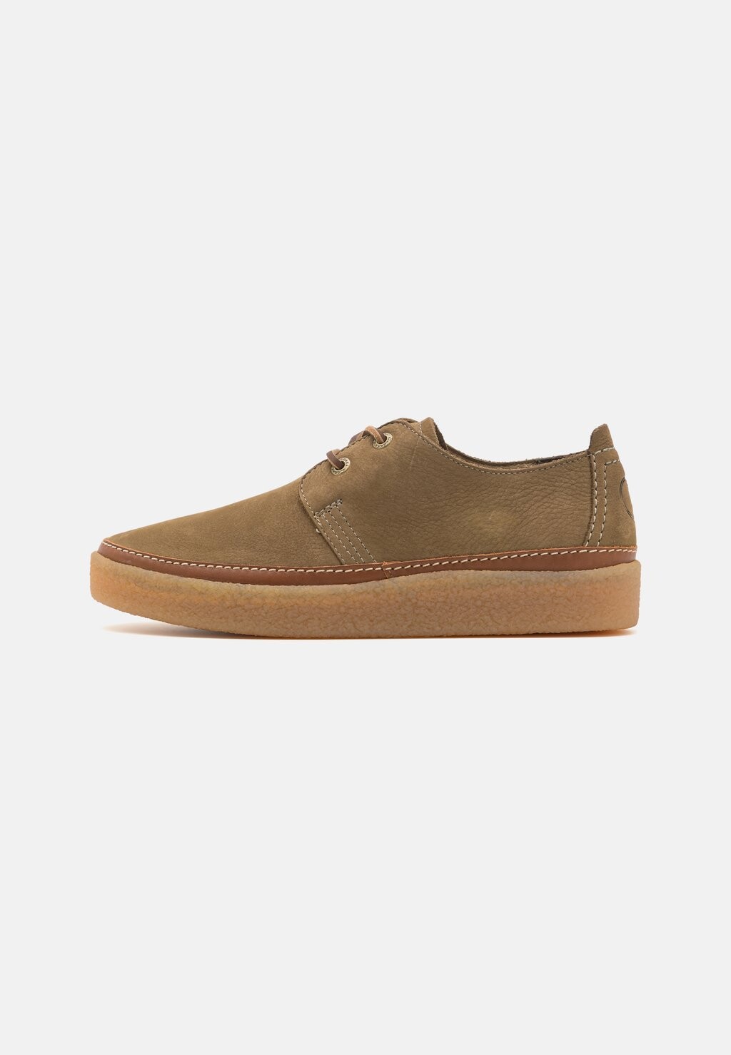 

Спортивные туфли на шнуровке Clarkwood Clarks, цвет oakwood