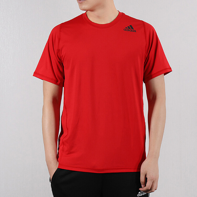 Футболка мужская алая Adidas, цвет Scarlet — фото 3