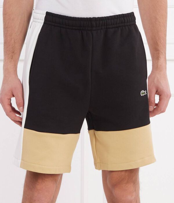 

Шорты Regular fit Lacoste, черный