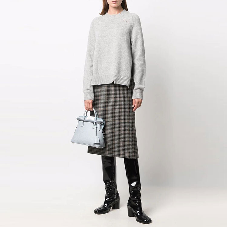 

Свитер женский серый Maison Margiela
