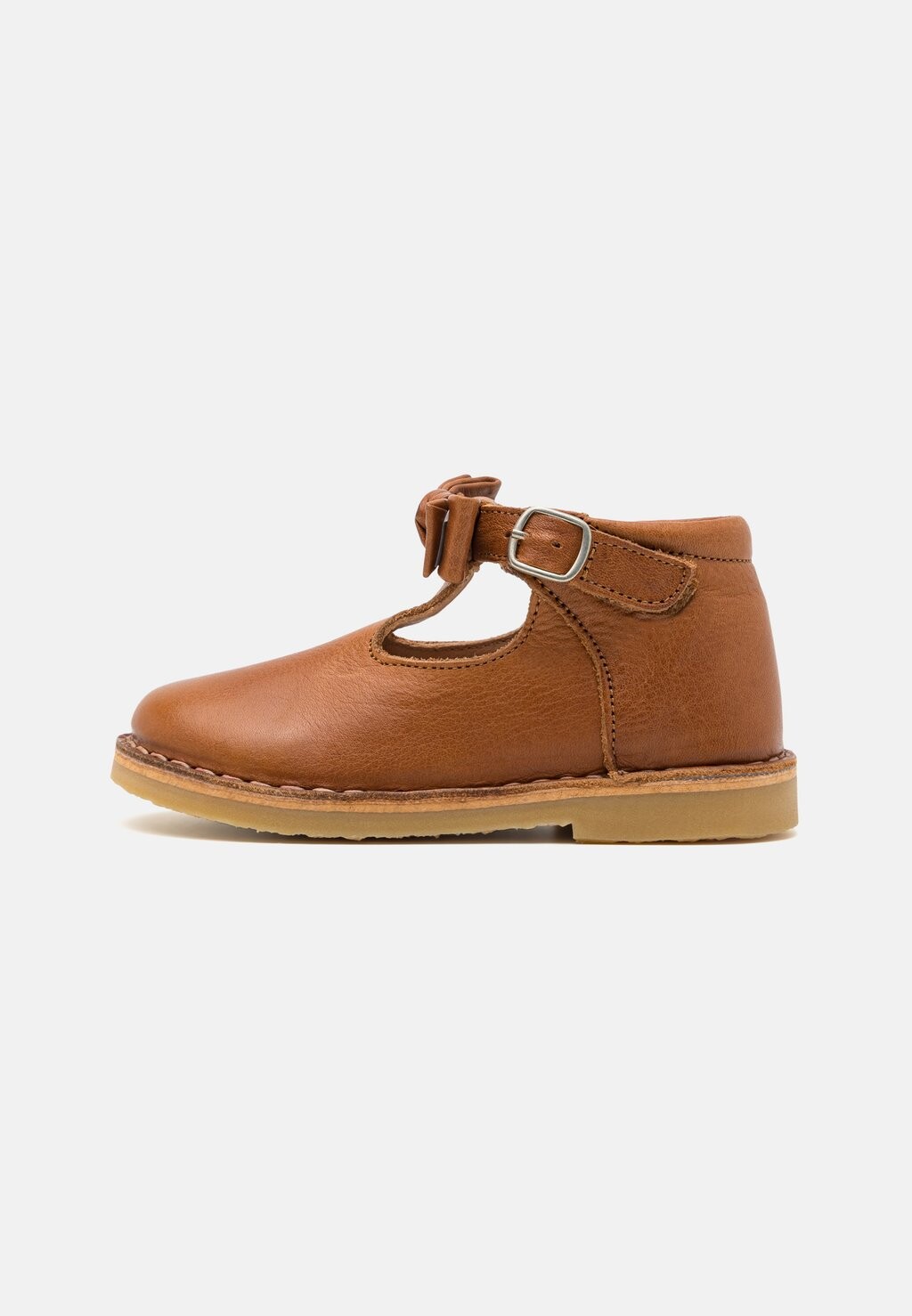 

Слипоны T-Bar Bow Unisex Petit Nord Copenhagen, цвет cognac
