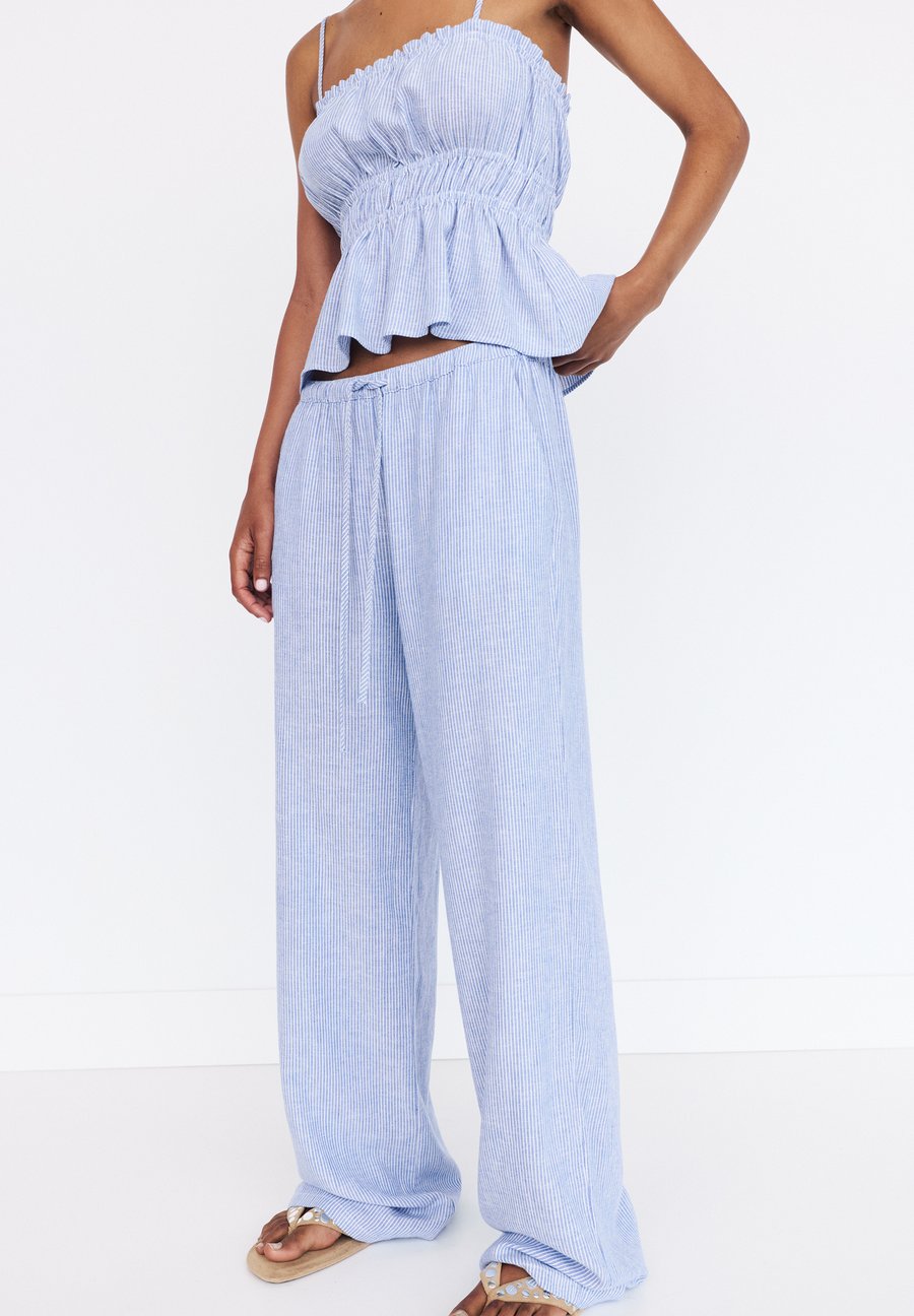 

Брюки PULL&BEAR RUSTIC JOGGER, Blue