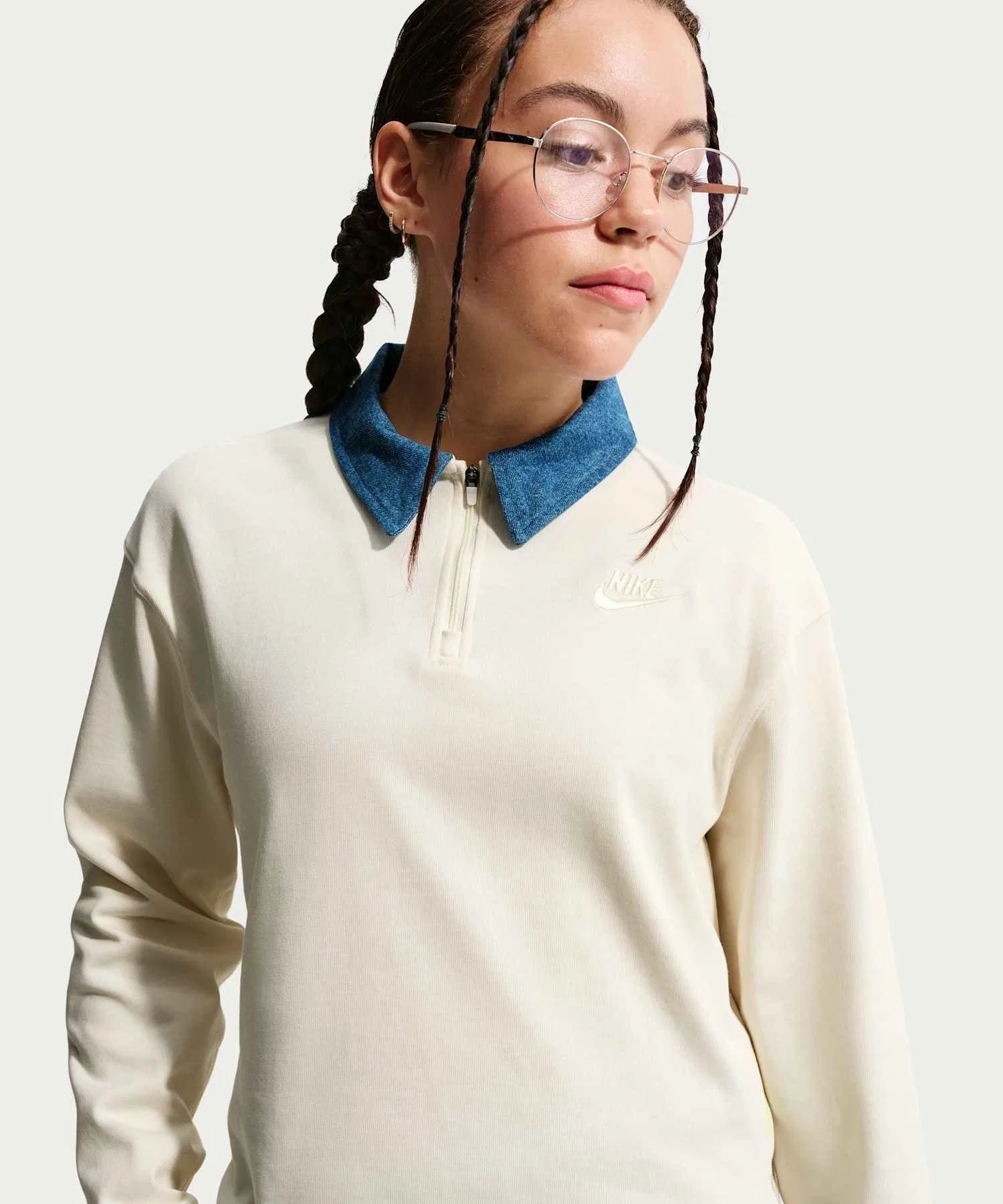 Поло с длинными рукавами Nike Sportswear Collection Junior (для девочек) / Поло с длинными рукавами Nike Sportswear Collection Big Kids (для девочек) IF2311-047 Soft Pearl