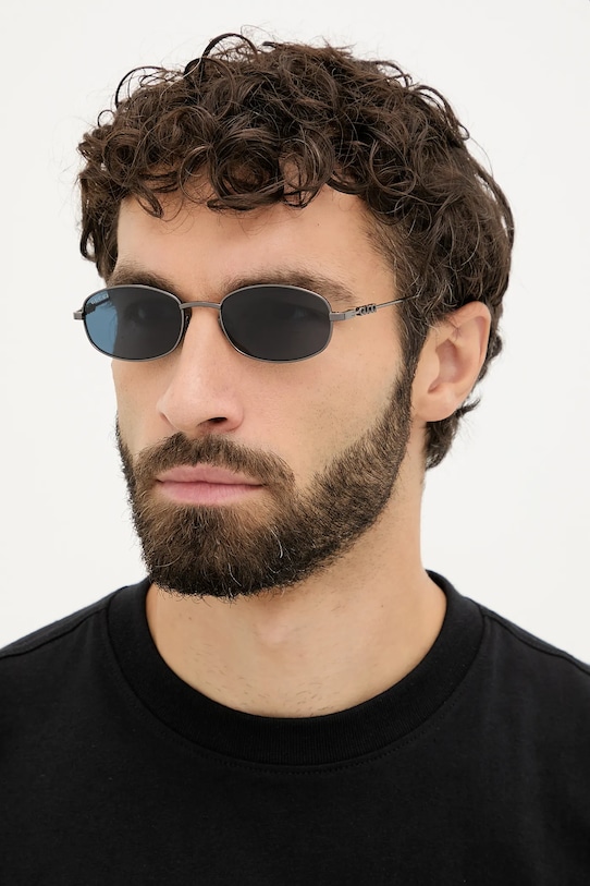 

Солнцезащитные очки Gucci, серый