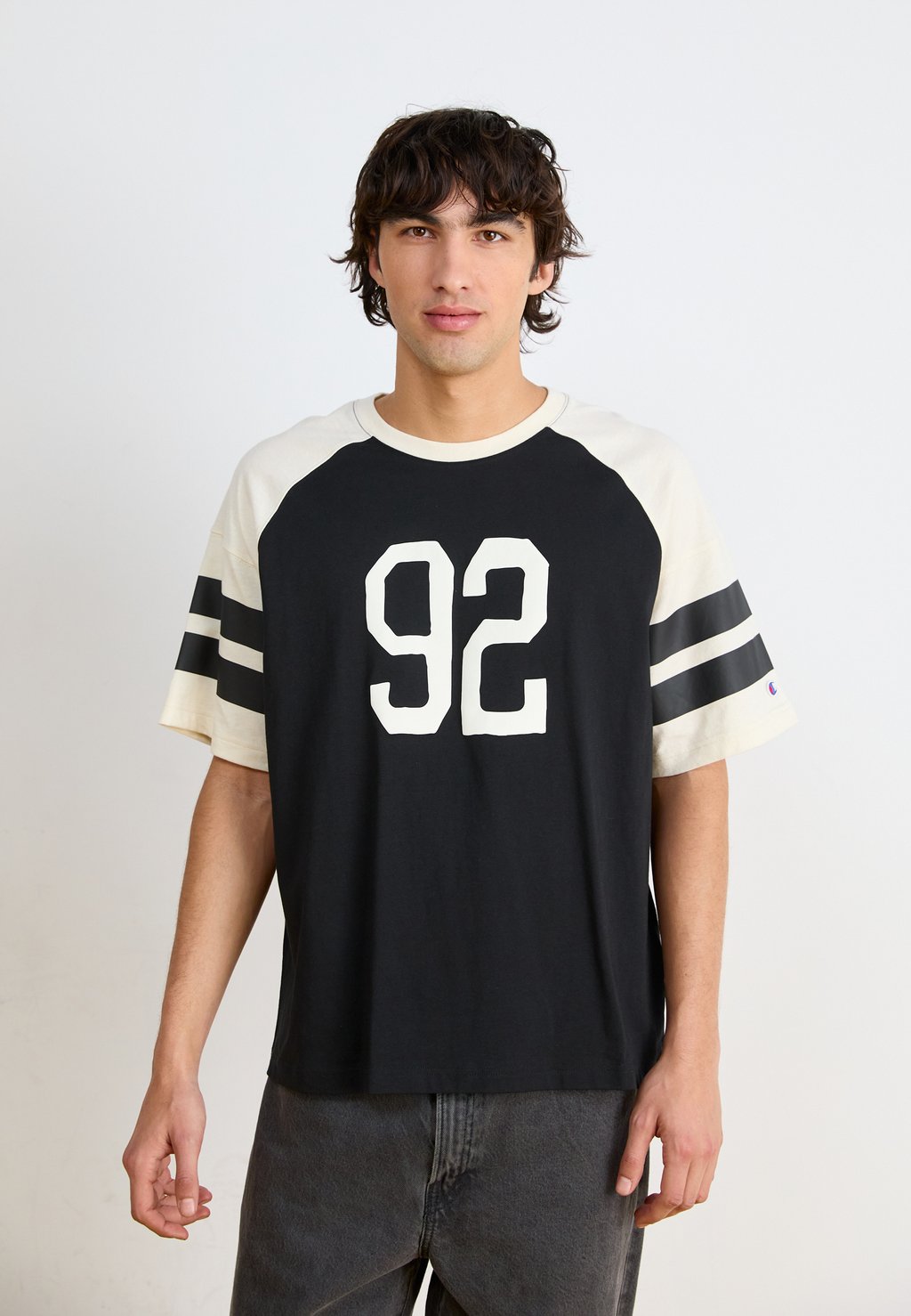 

Футболка с принтом COLLEGE LOOSE CREWNECK Champion Rochester, темно-синий