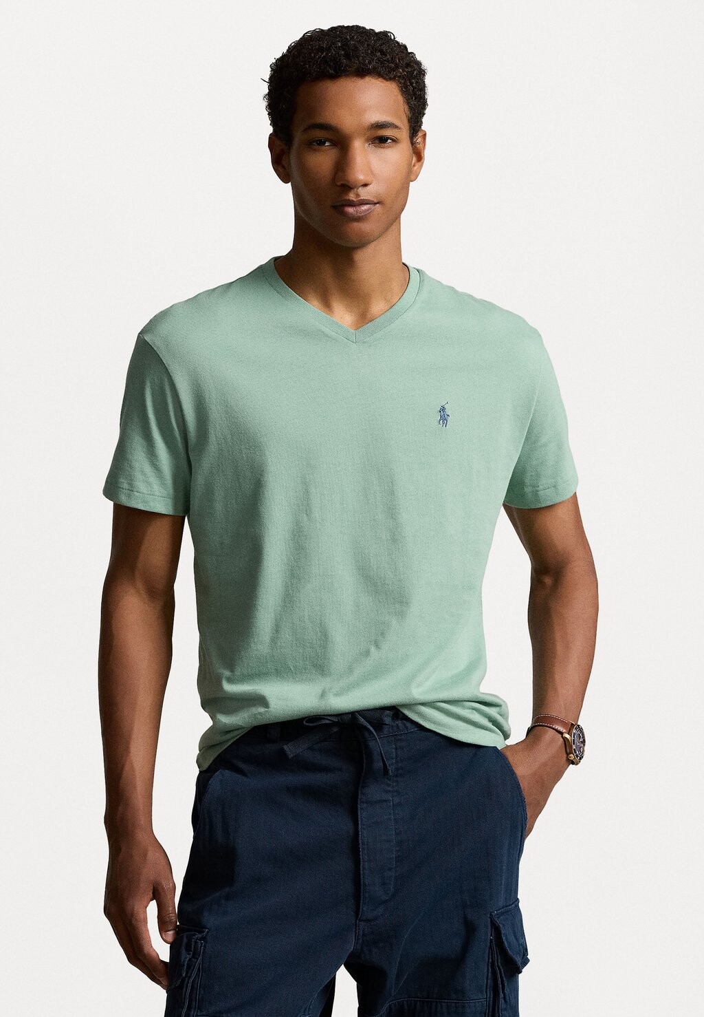 

Базовая футболка CLASSIC FIT JERSEY V-NECK T-SHIRT Polo Ralph Lauren, мята