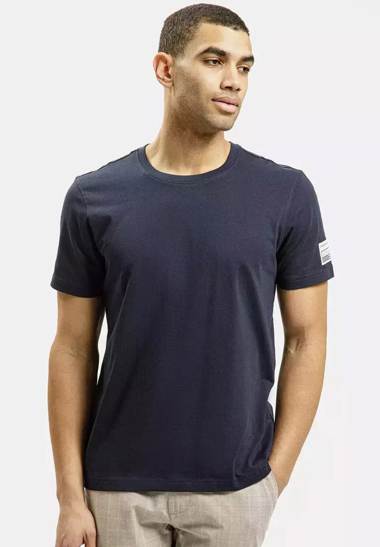 

Базовая футболка Cross Jeans, темно-синий