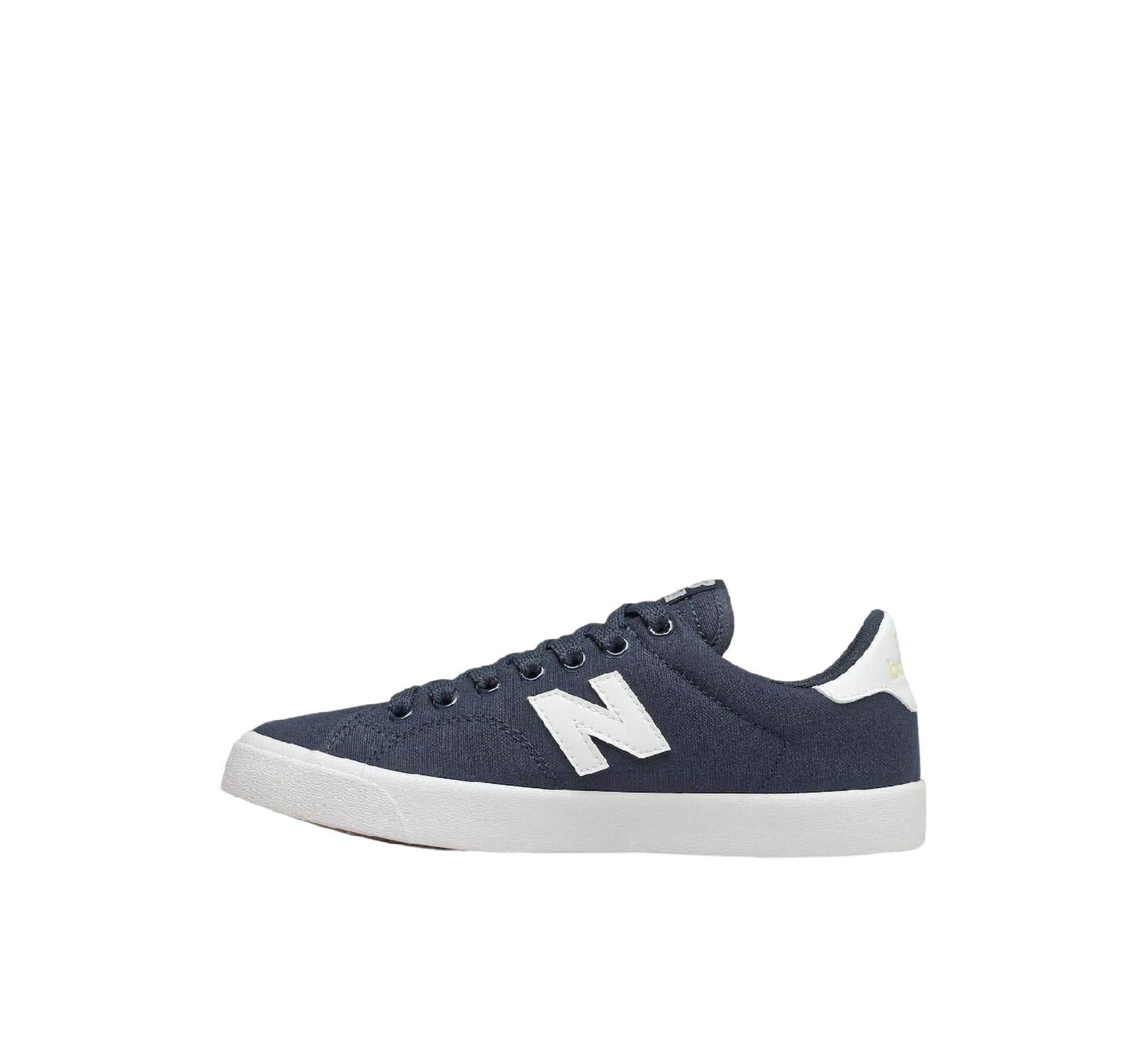 

Мужские скейт-кеды Am210 в цвете Bw Navy New Balance