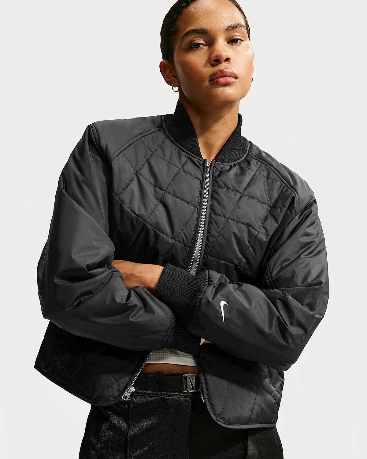 Женская свободная стеганая куртка Nike Sportswear, Black/Sail — фото 3
