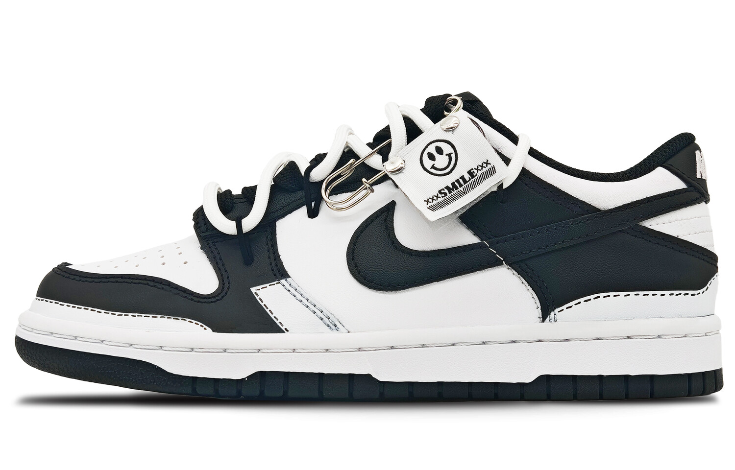 

Кроссовки для скейтбординга Dunk унисекс с низким верхом белого цвета Nike