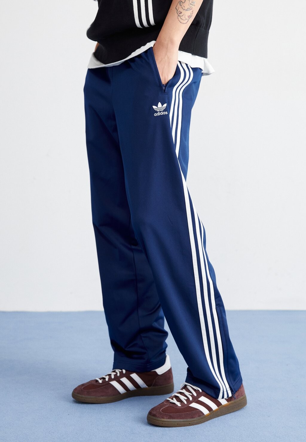 Спортивные брюки Firebird adidas Originals, темно-синий — фото 4