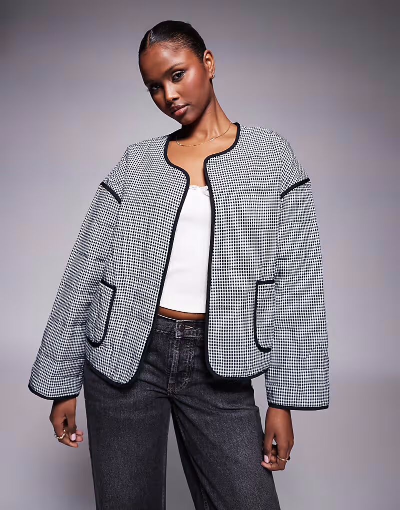 

Пальто в клетку River Island черного цвета