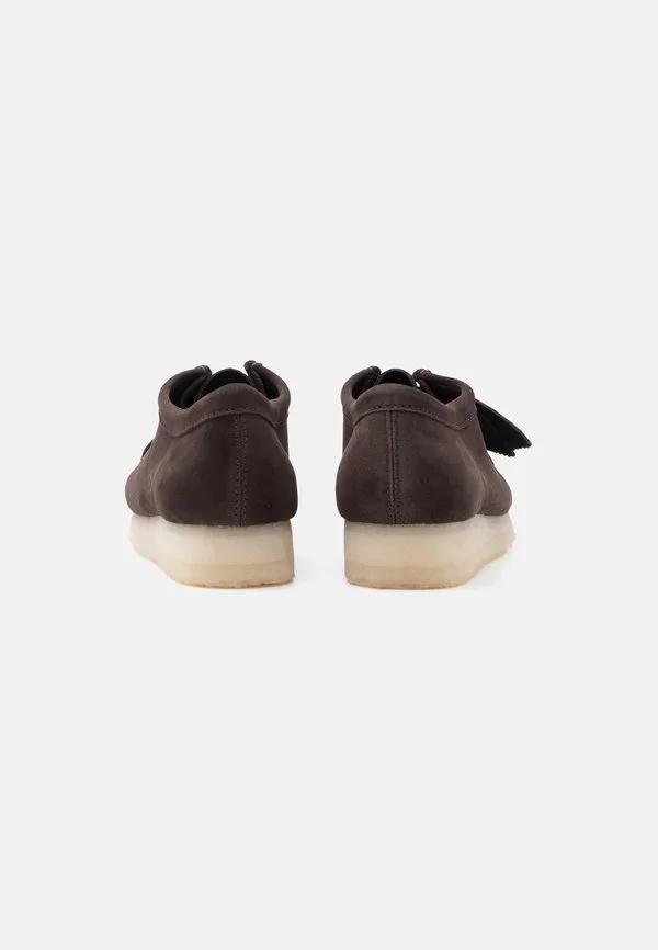Повседневные кроссовки wallabee на шнуровке Clarks Originals, Dark Brown — фото 3