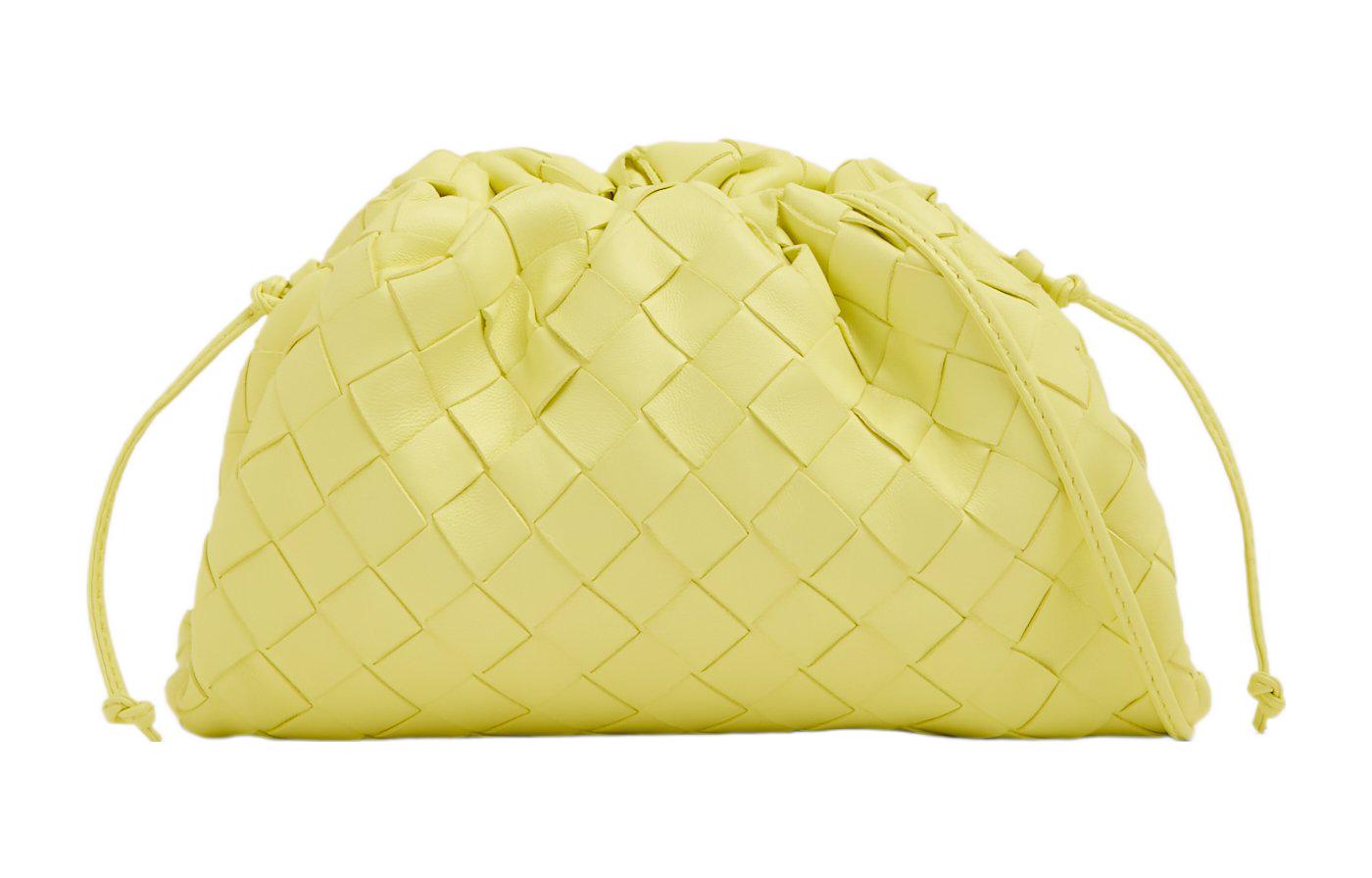 

Сумка-кошелек POUCH Cloud из овчины миниатюрная женская светло-желтая Bottega Veneta