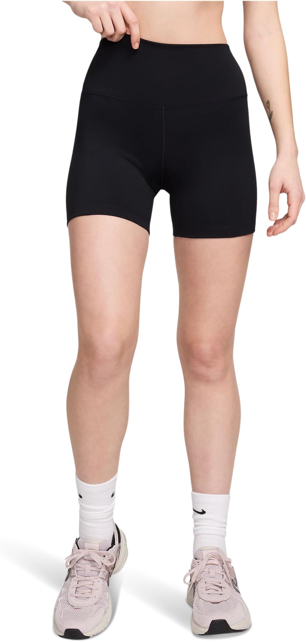 

Шорты Nike One High-Waisted 5" Biker Shorts, черный