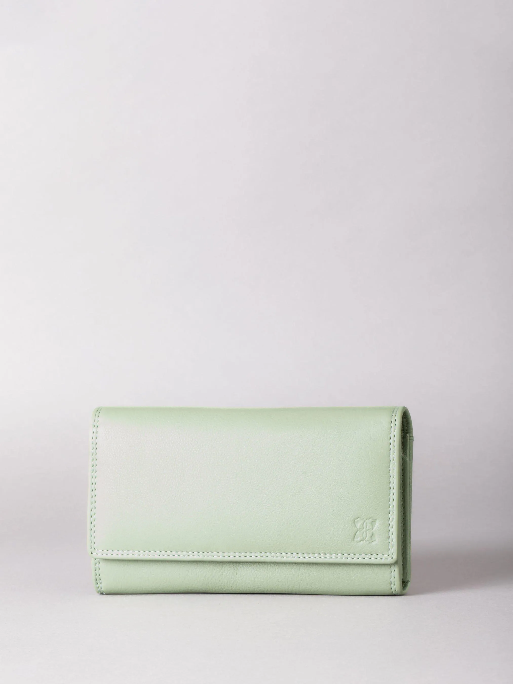 

Большой кожаный кошелек Lakeland Leather, зеленый