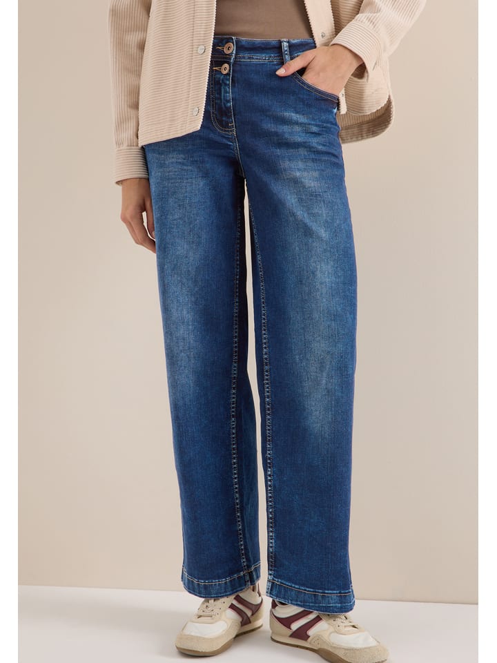 

Джинсы - Комфортный крой - синего цвета Cecil