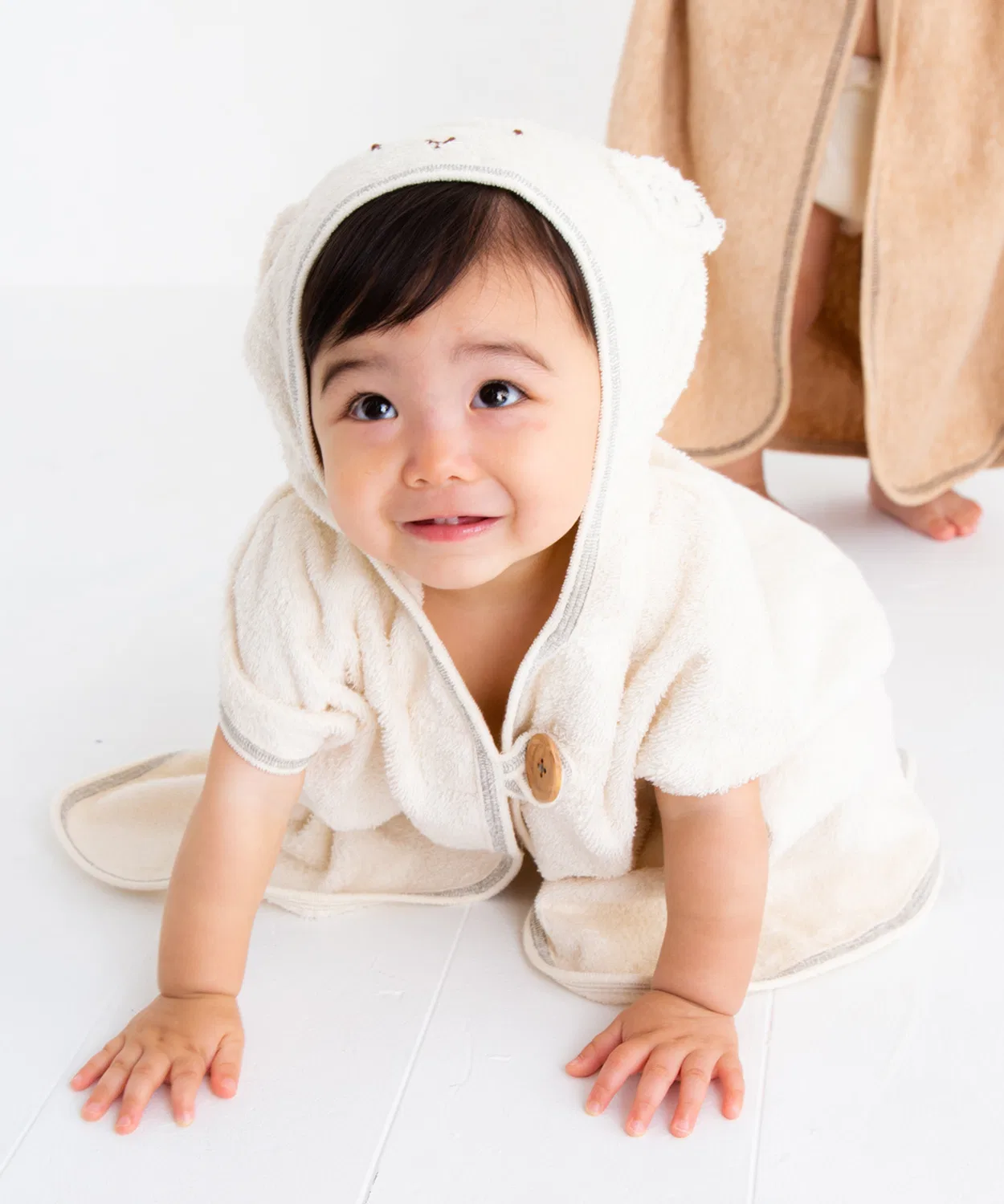 Пончо для купания Pompkinsbaby из органического хлопка, бежевое