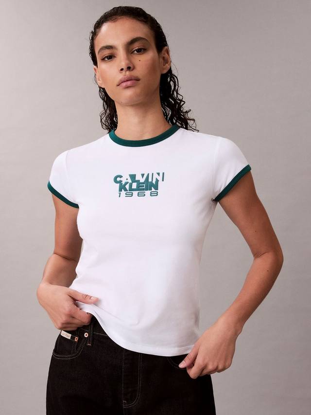 

Футболка Baby с принтом логотипа 1968 Calvin Klein, Brilliant White