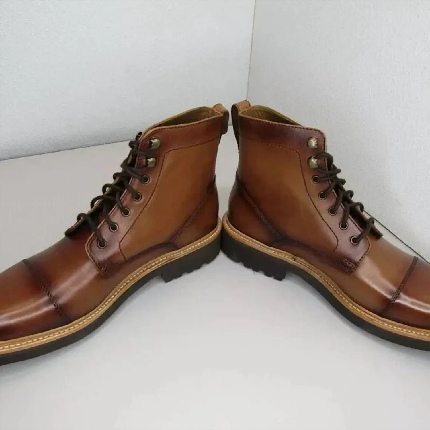 Florsheim Мужские ботинки на каблуке с перфорацией Whitmore Cap Toe Ankle Dress Boots от Men's Shoe Co, коричневого цвета — фото 3
