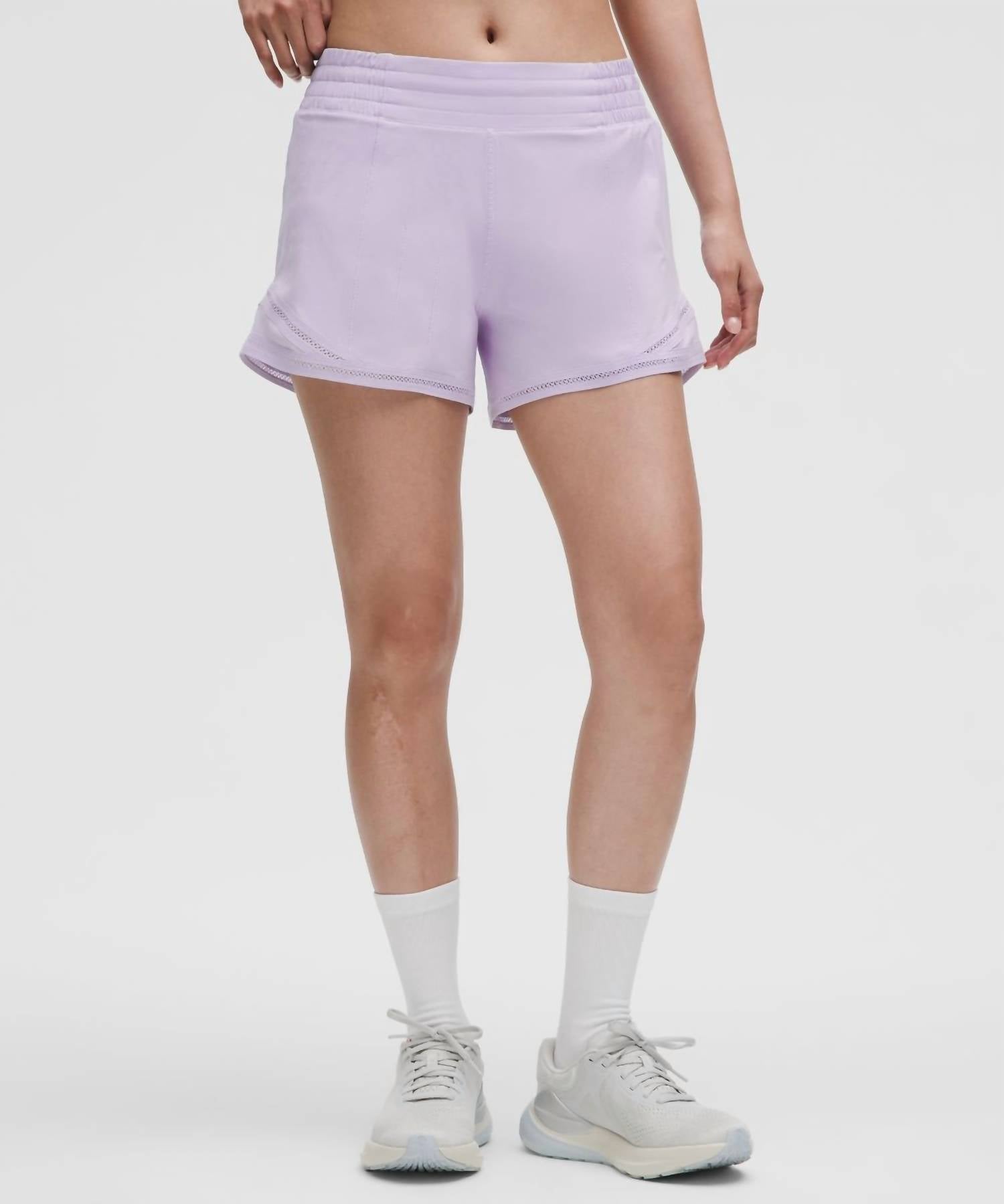 

Горячие шорты с высокой талией в цвете «лавандовый иней» Lululemon, Lavender Frost