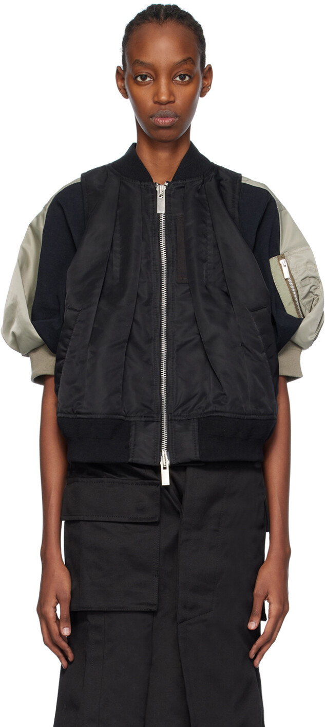 

Черный плиссированный жилет Sacai, цвет Black