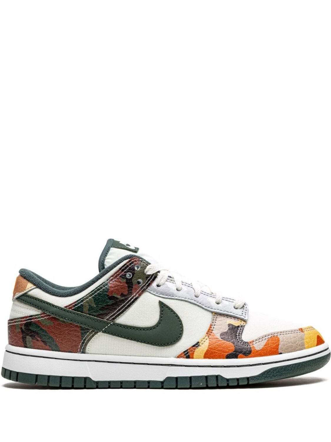 

Кроссовки Dunk Low SE Multi-Camo Nike, зеленый