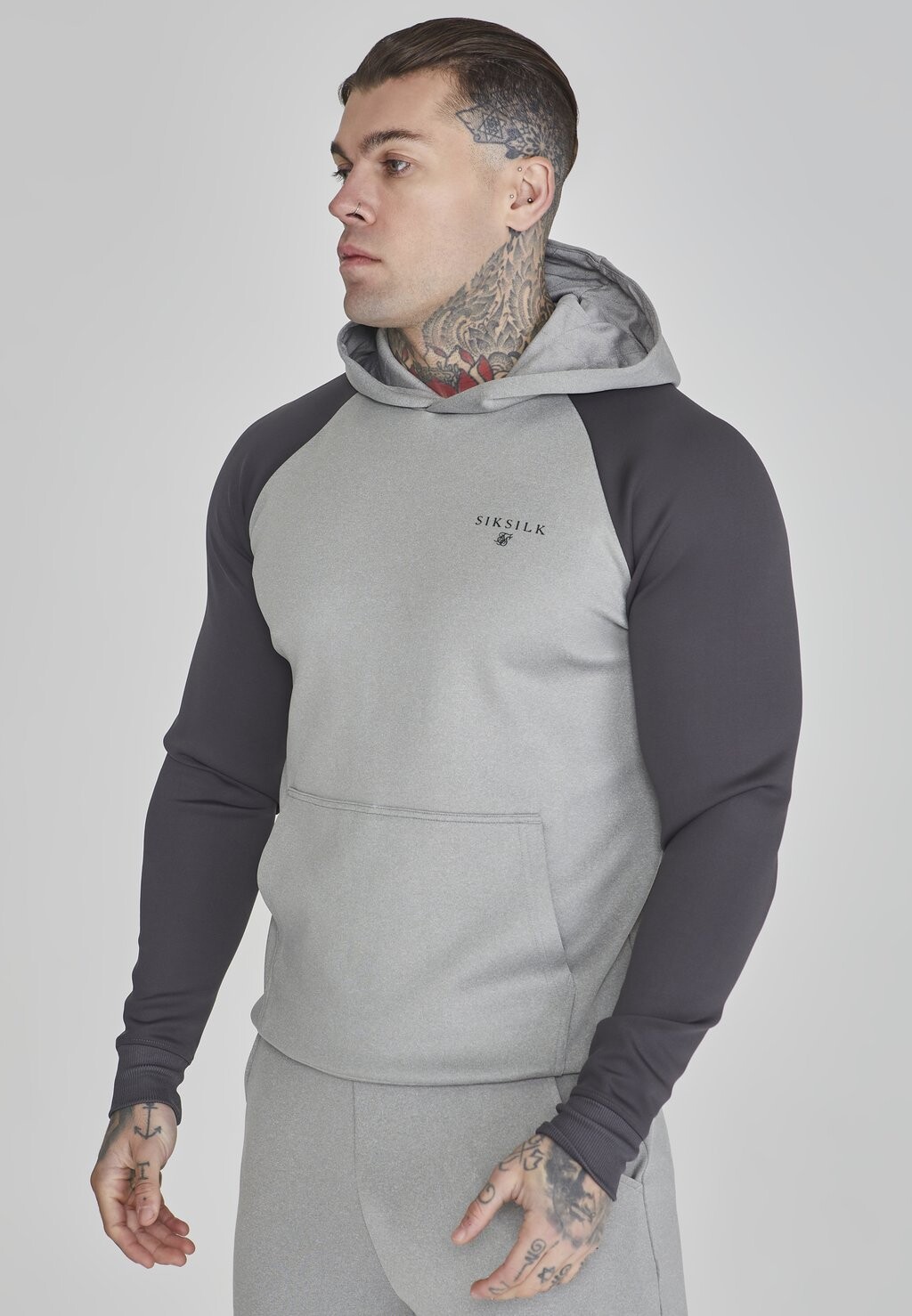 

Худи Muscle Fit SIKSILK, серый меланж