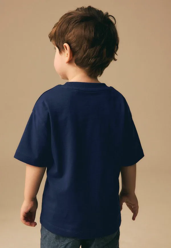 Футболка с коротким рукавом и небольшим графическим принтом Next, Navy Blue Embroidery Bear — фото 3