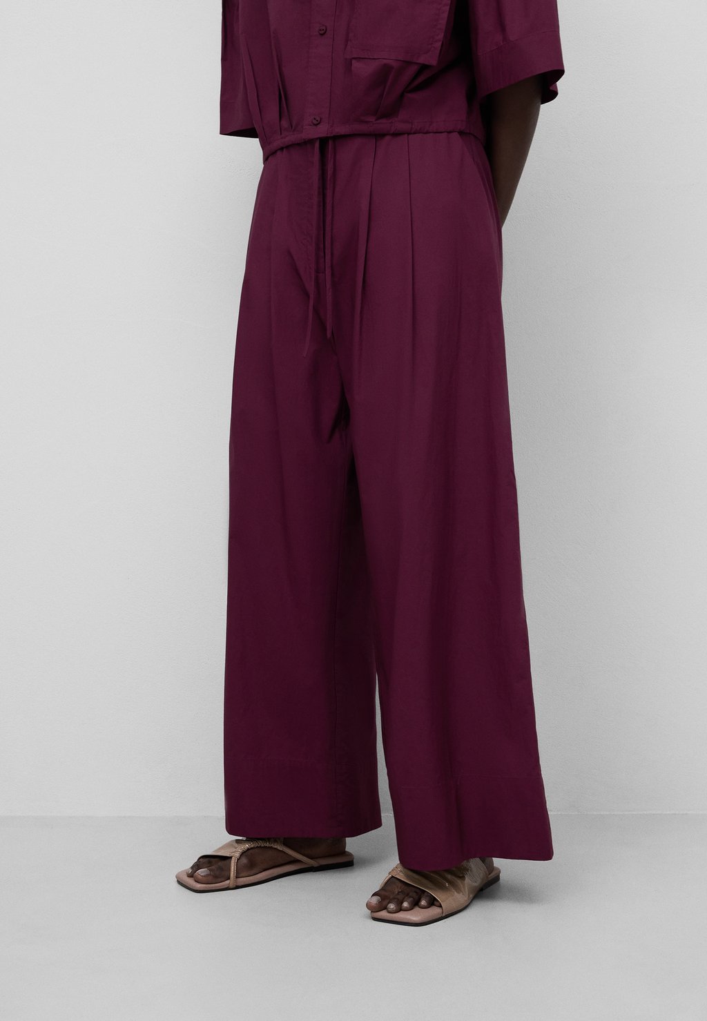 

Брюки WIDE LEG ADOLFO DOMINGUEZ, бургундия